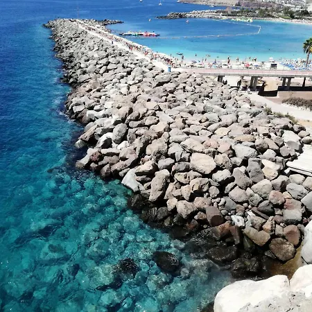 With Big Pool And Sea View Apartment