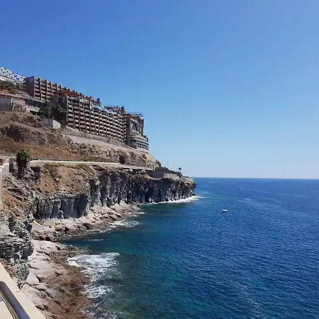 Apartment With Big Pool And Sea View *